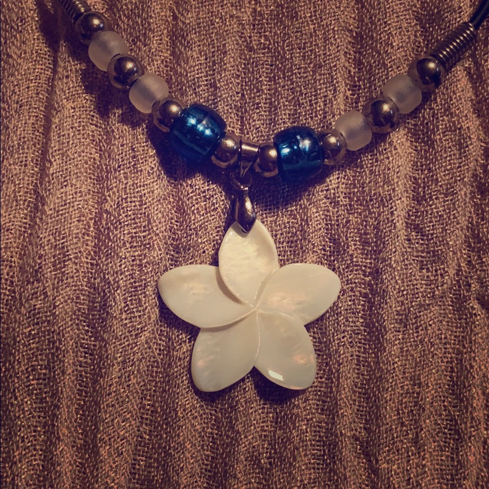 Flower necklace